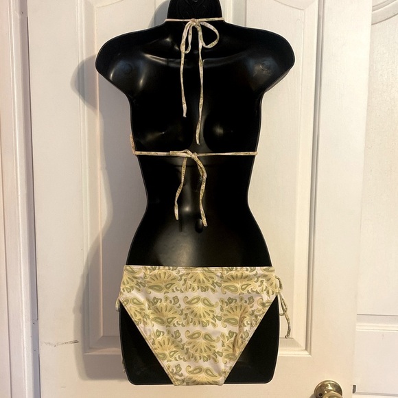 “CALYPSO ST. BARTH” String Bikini - Picture 8 of 14